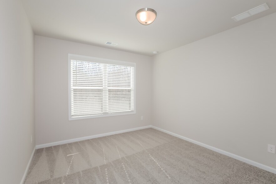 Building Photo - 3457 Sugarberry Dr