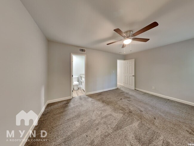 Building Photo - 6489 Parton Ct