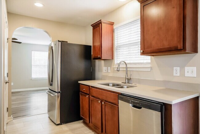 Building Photo - 230 Appsmill Pl