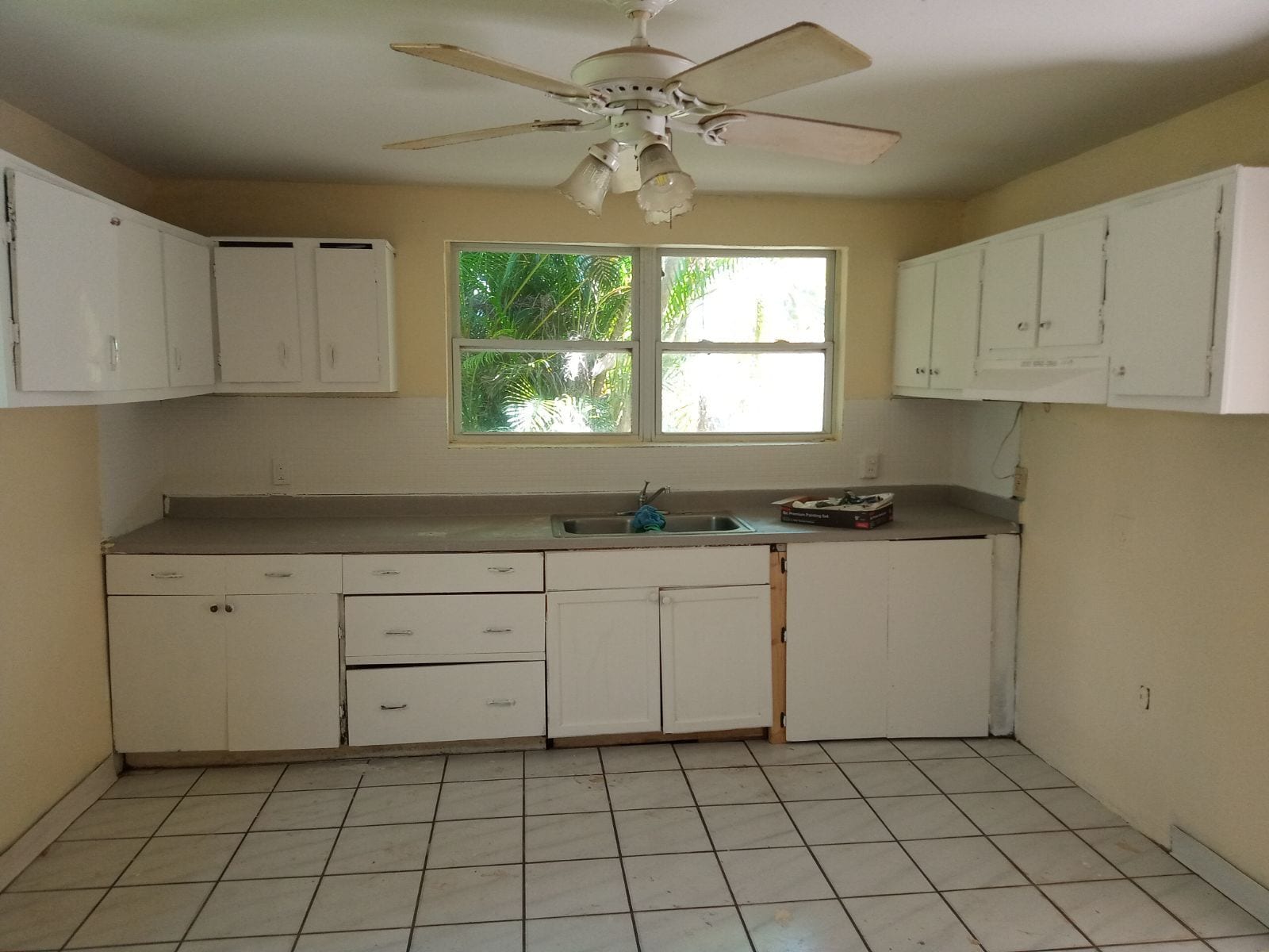 Building Photo - 25445 Shore Dr