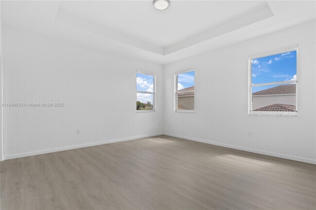 Building Photo - 3956 NE 11th Dr