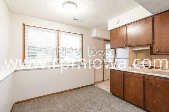 Building Photo - 3424 SW 42nd St