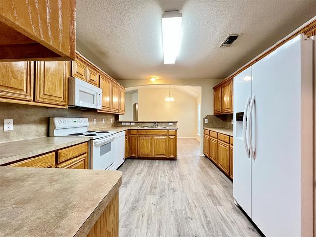 Building Photo - 1103 Savage Dr