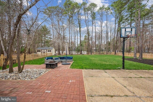 Building Photo - 217 Falls Ct