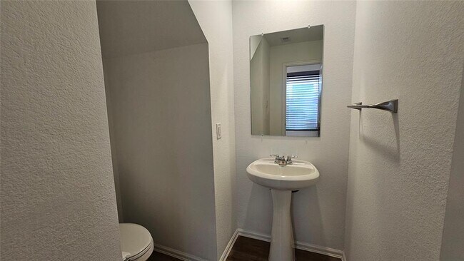 Building Photo - 21575 Carosella Dr