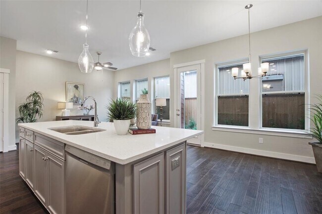 Building Photo - 12515 Holly Blue Ln