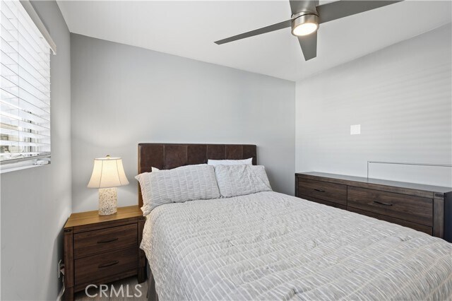 Building Photo - 116 5th Pl