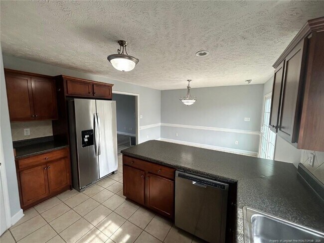 Building Photo - 231 Brightwood Dr