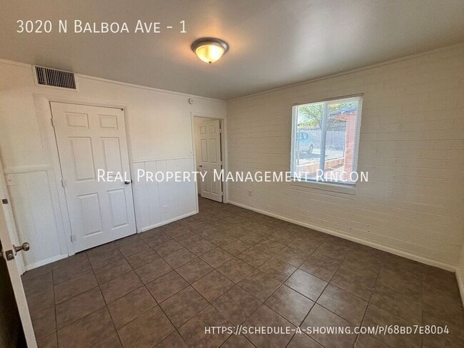 Building Photo - 3020 N Balboa Ave