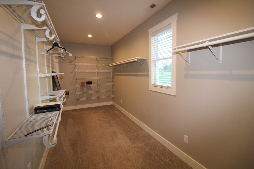 Building Photo - 1355 Bear Creek Rd