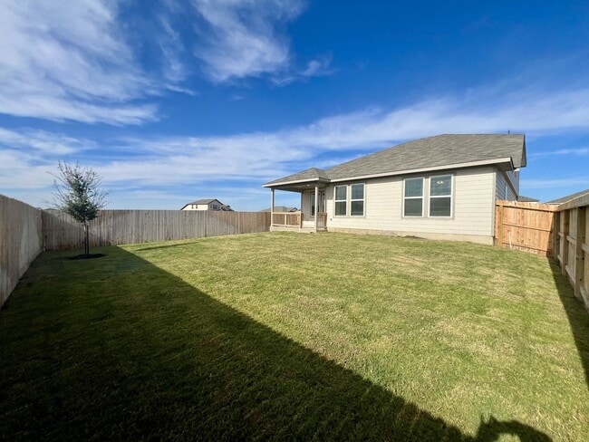 Building Photo - 14426 Daphne Bnd