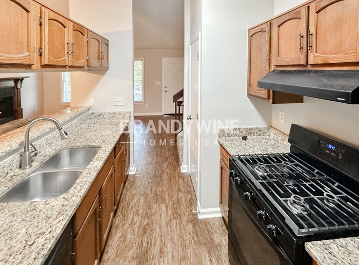 Building Photo - 5565 La Fleur Trail
