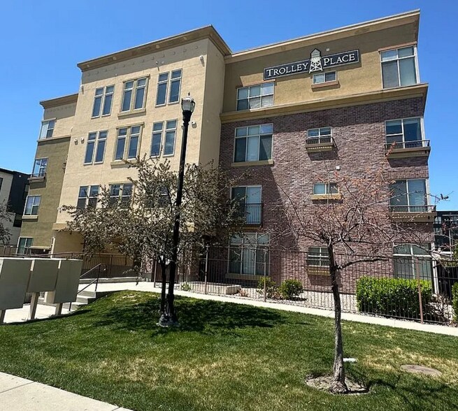 Building Photo - 520 S 500 E