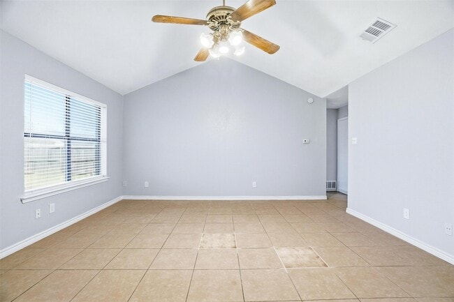 Building Photo - 416 Colonial Pl