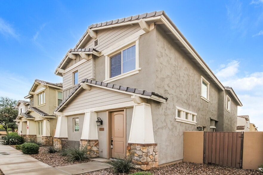 Primary Photo - 17976 N 114th Ln