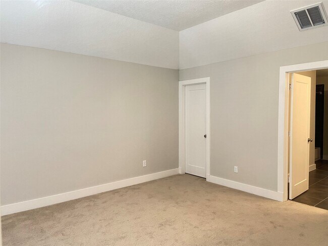 Building Photo - 13409 Preston Cliff Ct