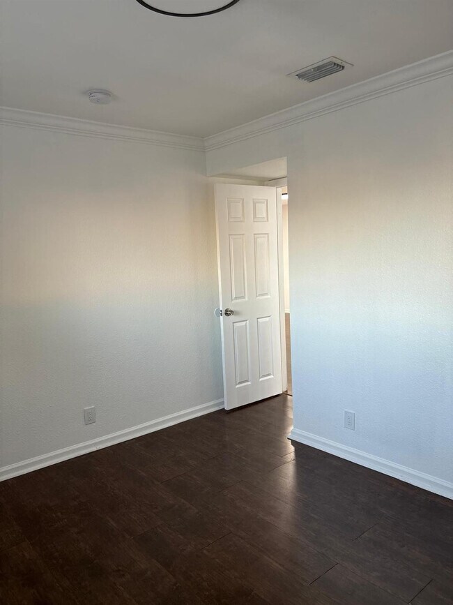 Building Photo - 2862 NW 55th Ave