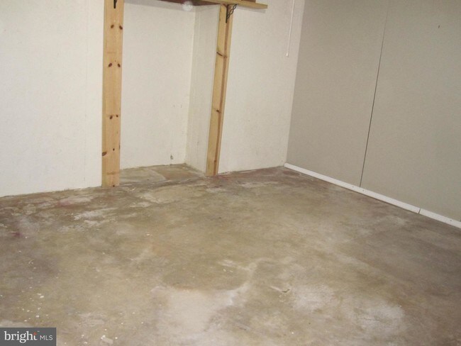 Building Photo - 7805 Ivymount Terrace