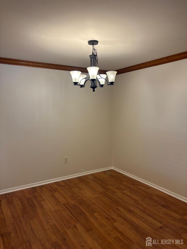 Building Photo - 1112 Schmidt Ln