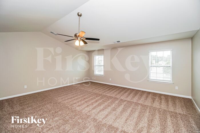 Building Photo - 308 Regan Ln