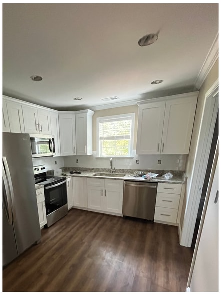 Building Photo - 3 Dixie Ave