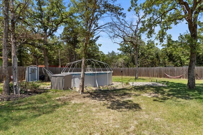 Building Photo - 127 Medlar Dr