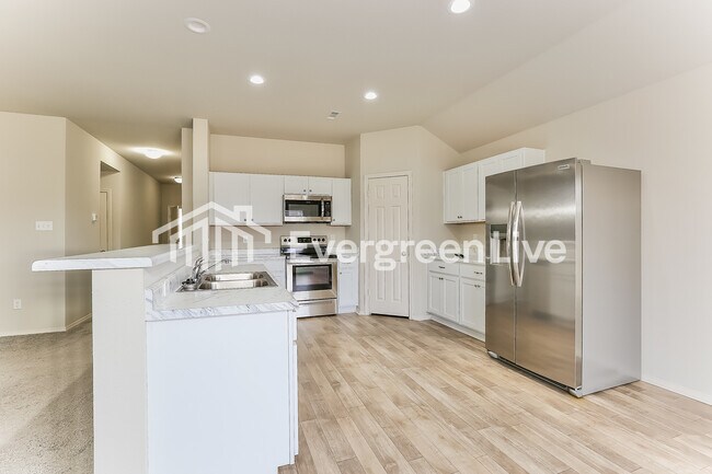 Building Photo - 22 Erwin Dr