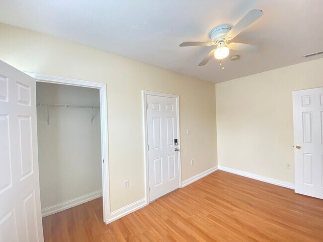 Building Photo - 289 Merrimack St