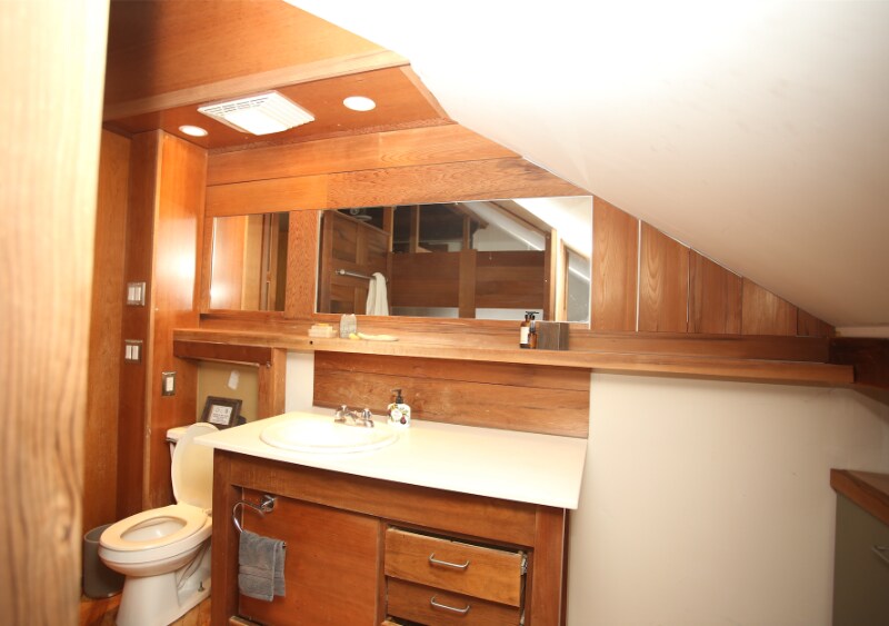 Building Photo - 54 Glen Lake Rd