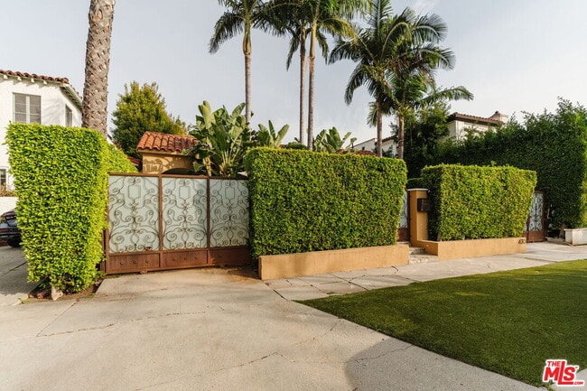 Building Photo - 428 N Harper Ave