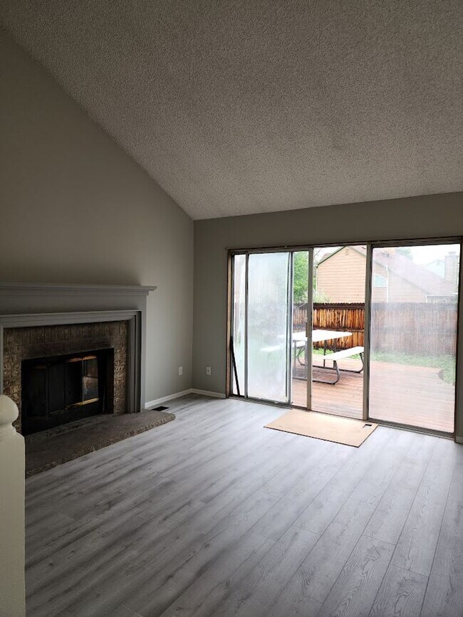 Building Photo - Long Realty & Property Management - Fully ...