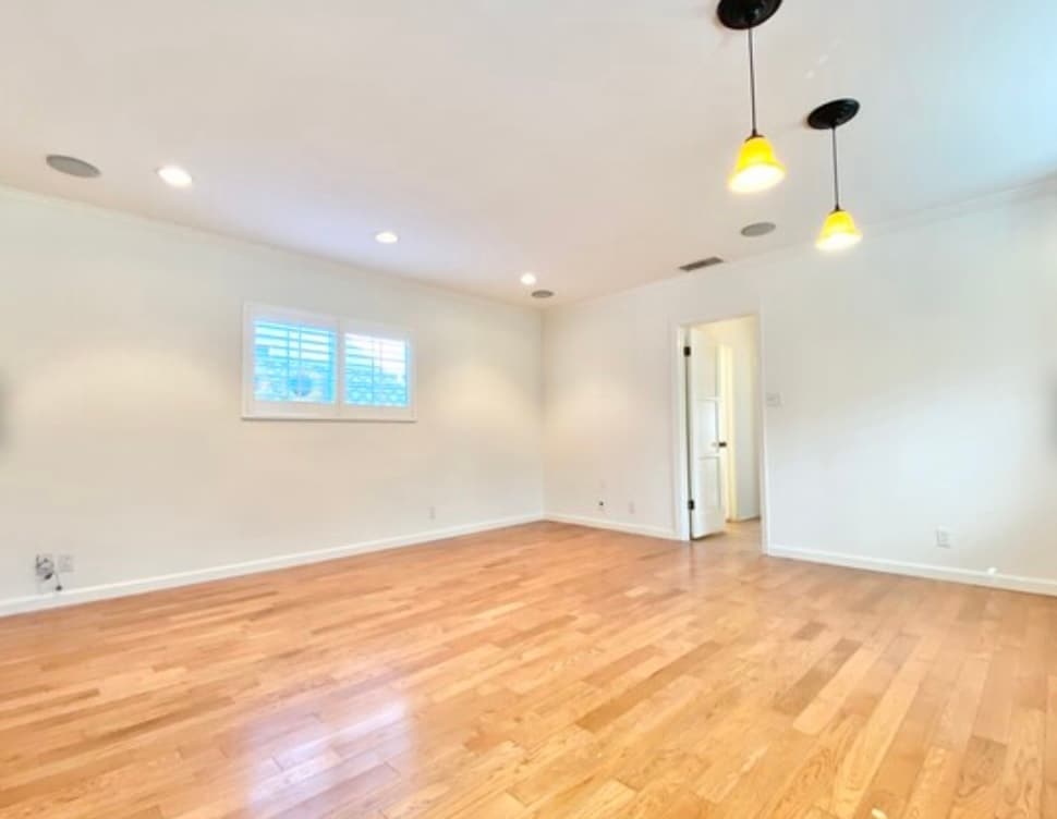 Building Photo - 4162 Alla Rd