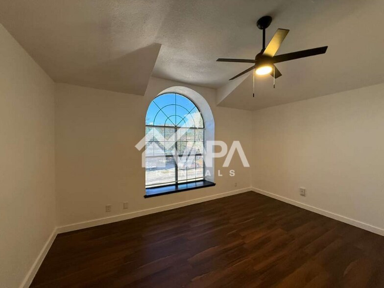 Building Photo - 4114 Hunters Sun Dr