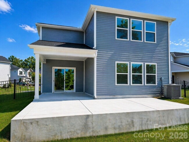 Building Photo - 2019 Red Ash Dr