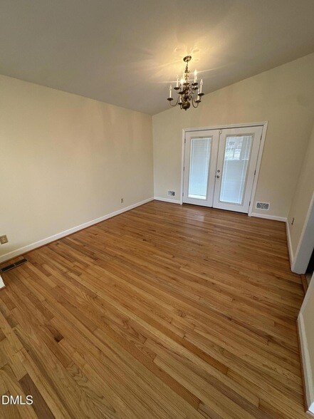 Building Photo - 3316 Baugh St