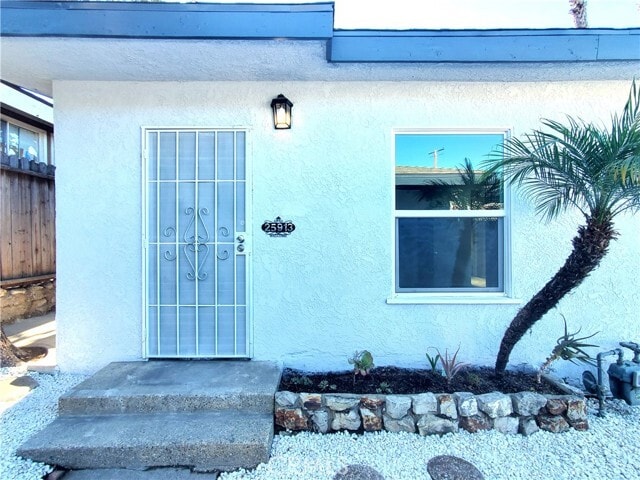 Building Photo - 25913 Hillworth Ave