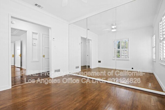 Building Photo - 1534 S Hayworth Ave