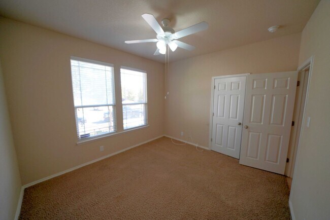 Building Photo - Immaculate Rental Now Available in Cibolo!...
