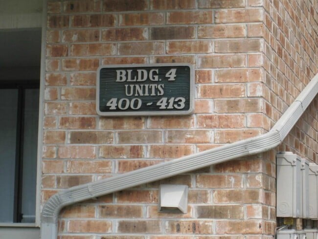 Building Photo - 2500 Burleson Rd