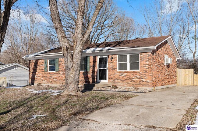 Primary Photo - 1045 Greenway Dr