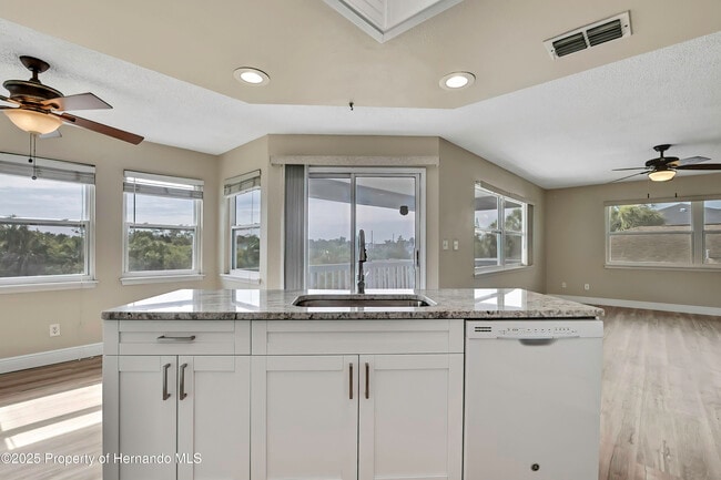 Building Photo - 3276 Rose Arbor Dr