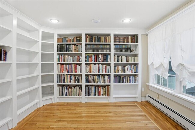 Building Photo - 97 Kenson Dr