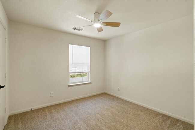 Building Photo - 6942 Shining Sumac Ave