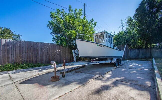 Building Photo - 7864 15th Way N