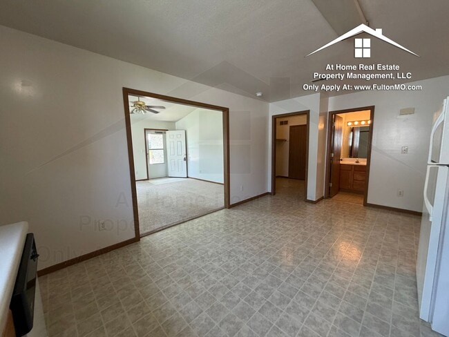 Building Photo - 2705–2707 Porter Place