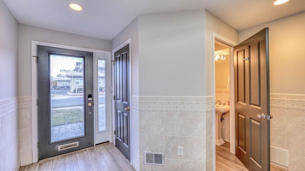 Building Photo - 9100 Atlantic Ave