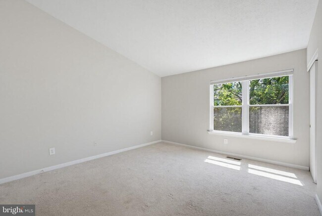 Building Photo - 13945 Big Yankee Ln