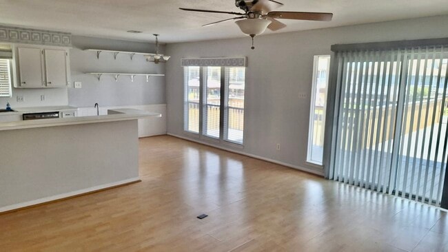 Building Photo - 19 N White Heron Dr