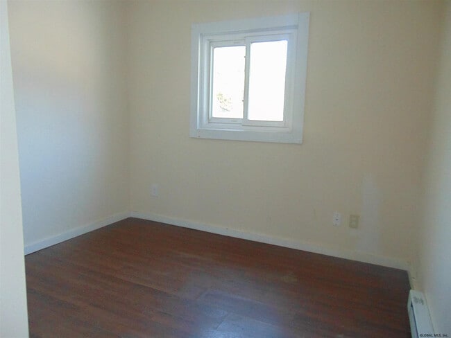 Building Photo - 186 Mill Valley Rd