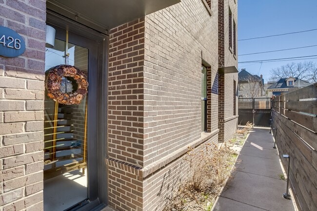 Building Photo - 2426 Welton St